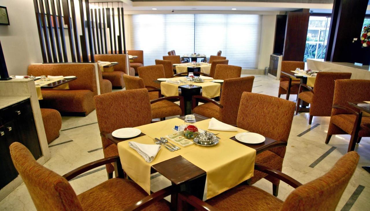 Muse Sarovar Portico Nehru Place Neu-Delhi Exterior foto