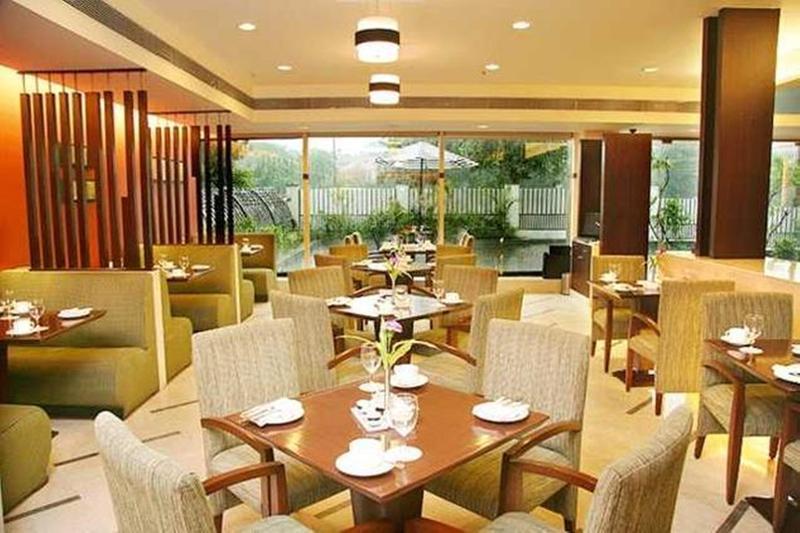 Muse Sarovar Portico Nehru Place Neu-Delhi Exterior foto
