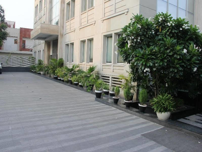 Muse Sarovar Portico Nehru Place Neu-Delhi Exterior foto