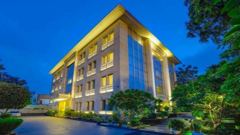 Muse Sarovar Portico Nehru Place Neu-Delhi Exterior foto